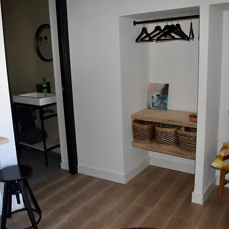 Le Ponteil Apartment *